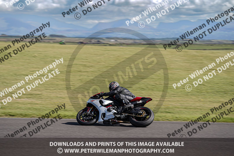 anglesey no limits trackday;anglesey photographs;anglesey trackday photographs;enduro digital images;event digital images;eventdigitalimages;no limits trackdays;peter wileman photography;racing digital images;trac mon;trackday digital images;trackday photos;ty croes